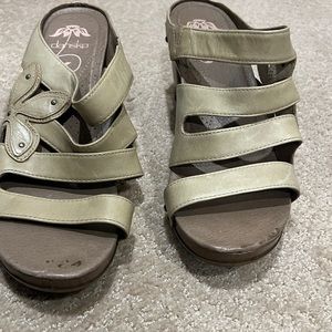 Dansko heel sandal like size 39
